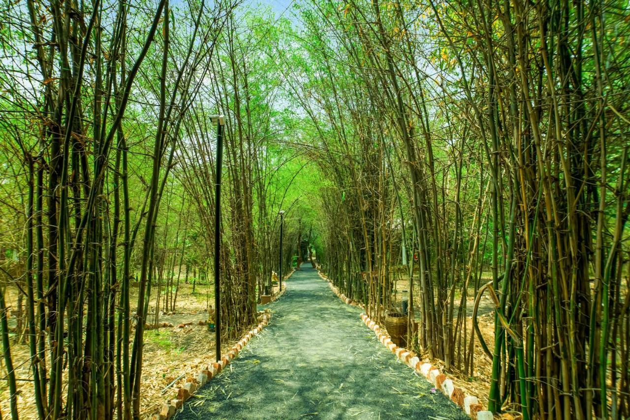 Lemon Tree Wildlife Resort, Bandhavgarh Tāla 外观 照片
